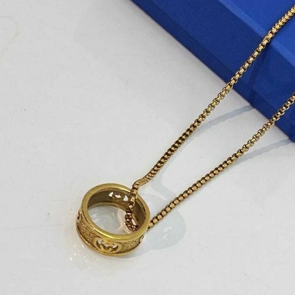 A Men Necklace with a Modern Design